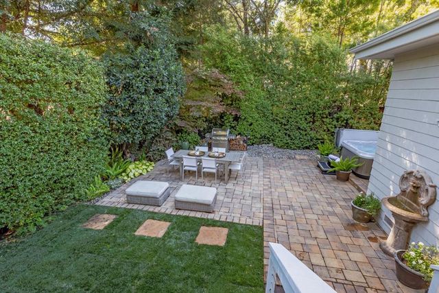 63 Ridge Court, Woodside, CA 94062