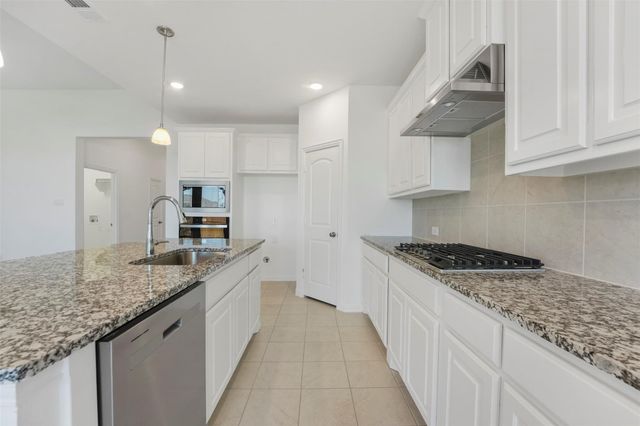 144 Tierra Blanca Lane, Rhome, TX 76078