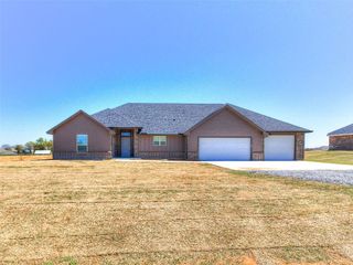 15975 Pecan Road, Mcloud, OK 74851