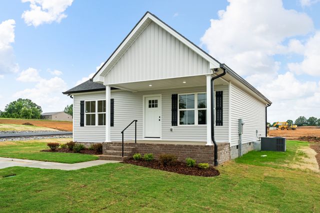 929 Wilkie St N, Mc Ewen, TN 37101