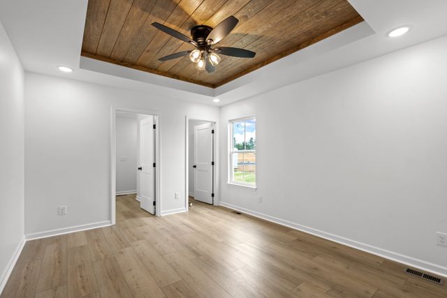929 Wilkie St N, Mc Ewen, TN 37101