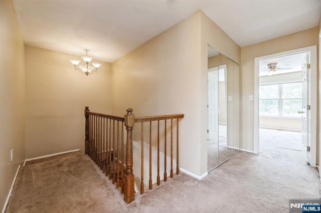7 Sloop Square, Howell, NJ 07728