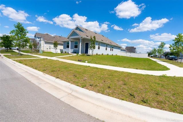 300 Fabion ST, Kyle, TX 78640