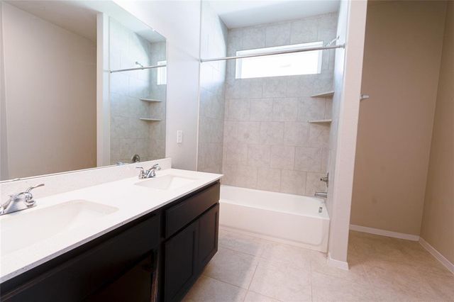 300 Fabion ST, Kyle, TX 78640