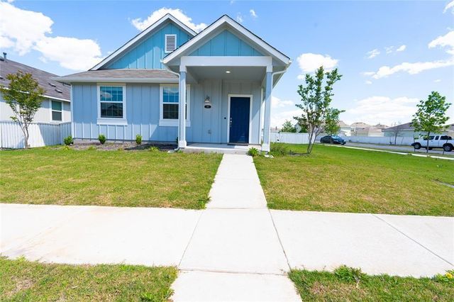 300 Fabion ST, Kyle, TX 78640