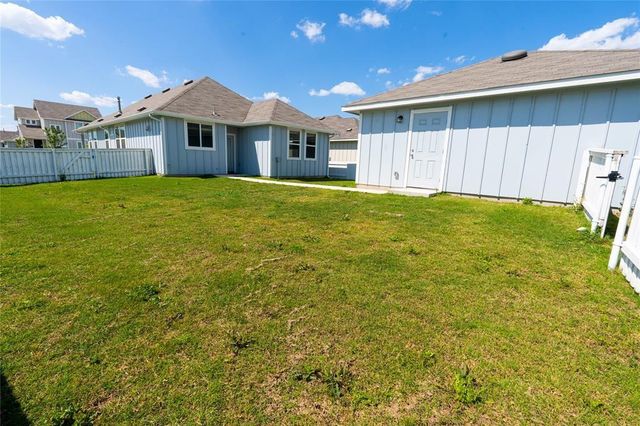 300 Fabion ST, Kyle, TX 78640