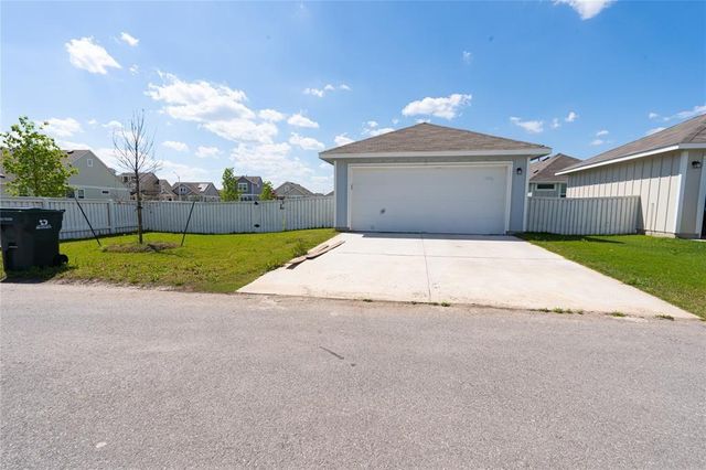 300 Fabion ST, Kyle, TX 78640