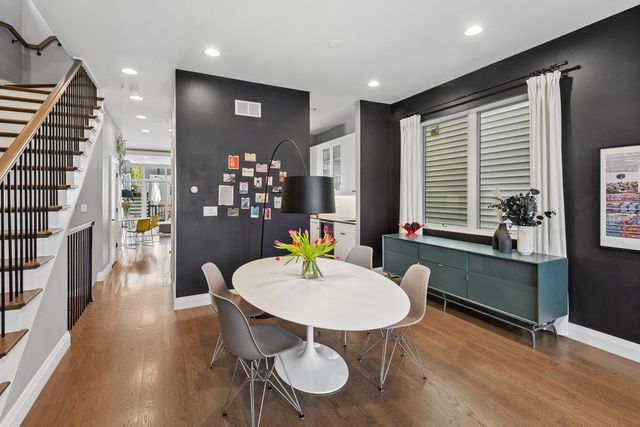 3717 N HERMITAGE Avenue, Chicago, IL 60613