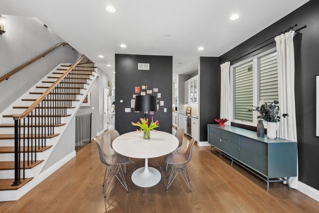 3717 N HERMITAGE Avenue, Chicago, IL 60613