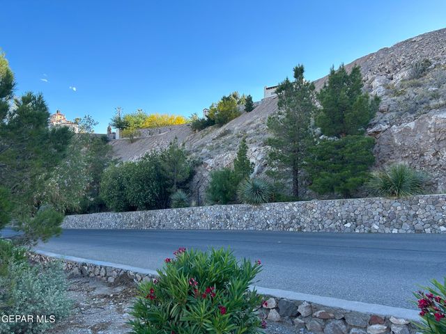 40 SIERRA CREST Drive, El Paso, TX 79902