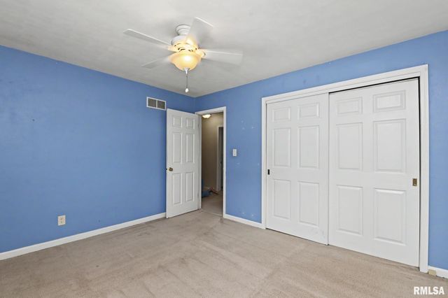 210 WHISPERING OAKS Drive, Germantown Hills, IL 61548