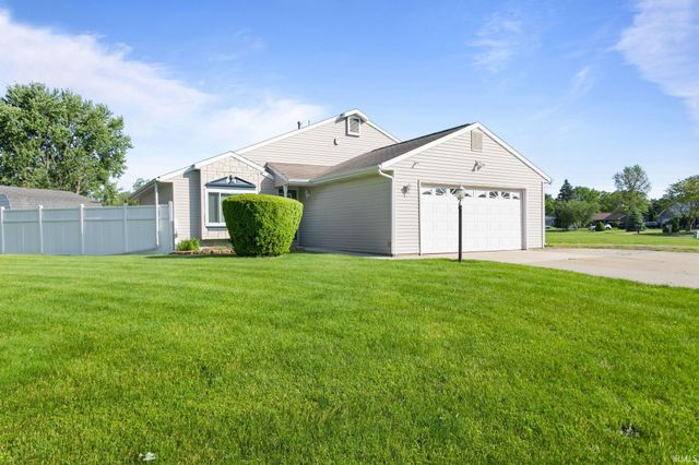 27407 Cobblestone Way, Elkhart, IN 46514