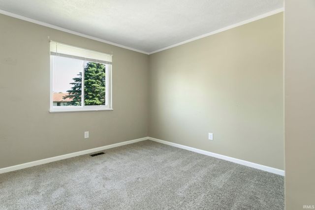 27407 Cobblestone Way, Elkhart, IN 46514
