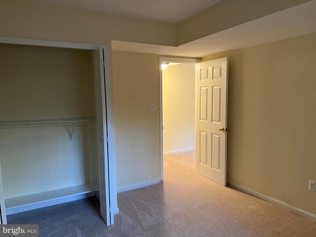 3225 DUNSTER CT, Fairfax, VA 22030