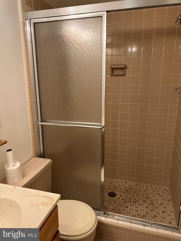 3225 DUNSTER CT, Fairfax, VA 22030