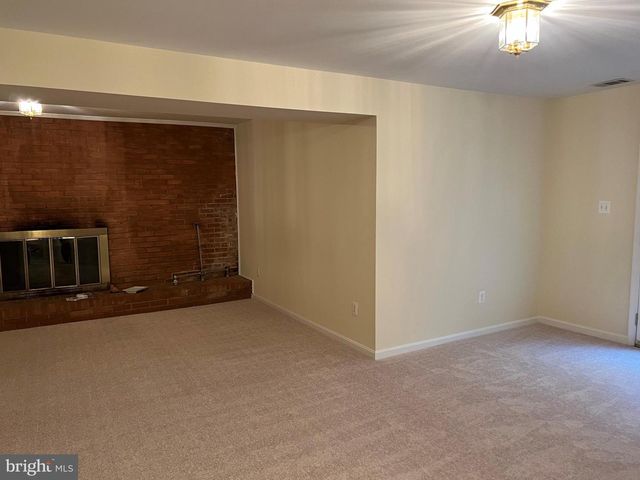 3225 DUNSTER CT, Fairfax, VA 22030