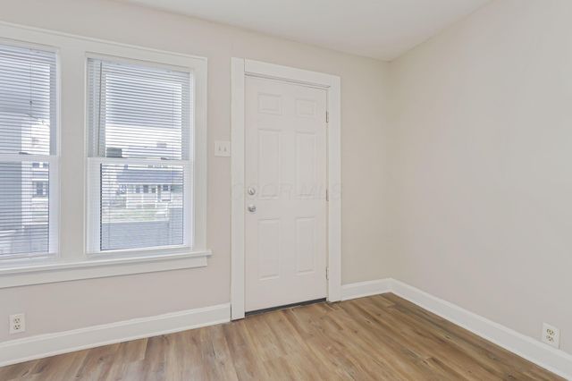 377-379 S Terrace Avenue, Columbus, OH 43204