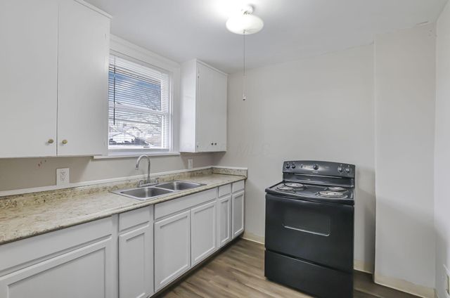 377-379 S Terrace Avenue, Columbus, OH 43204