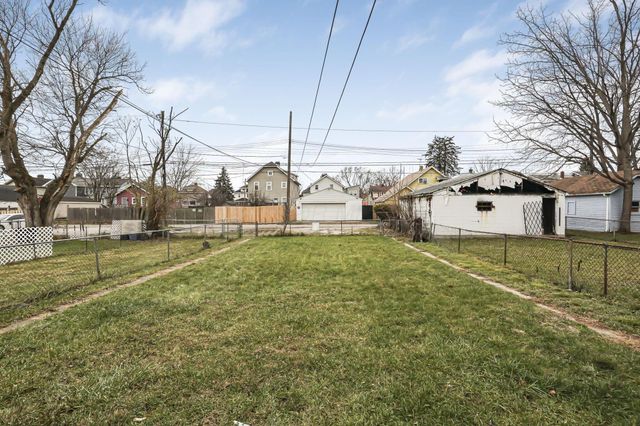 377-379 S Terrace Avenue, Columbus, OH 43204