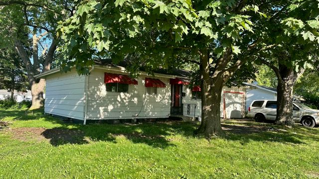 226 N Lombardy Drive, South Bend, IN 46619