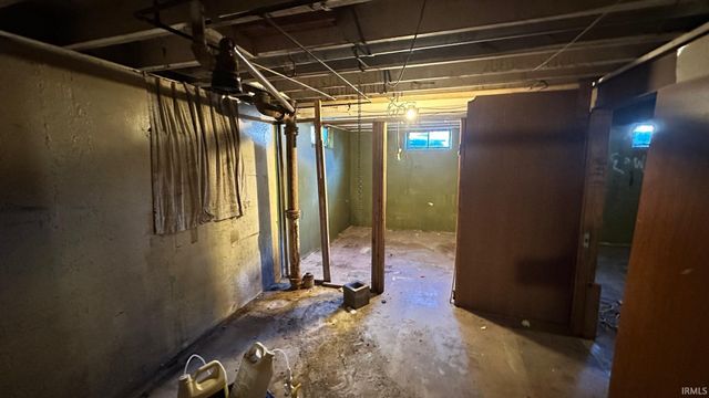 226 N Lombardy Drive, South Bend, IN 46619