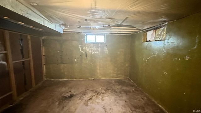 226 N Lombardy Drive, South Bend, IN 46619