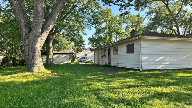 226 N Lombardy Drive, South Bend, IN 46619