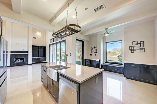 104 Spring Valley ST, Hutto, TX 78634