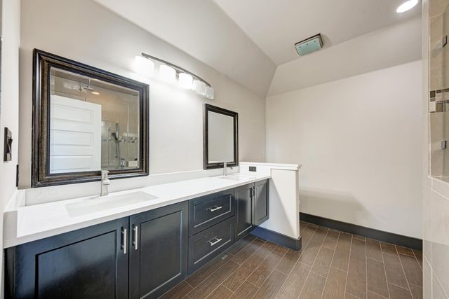 104 Spring Valley ST, Hutto, TX 78634