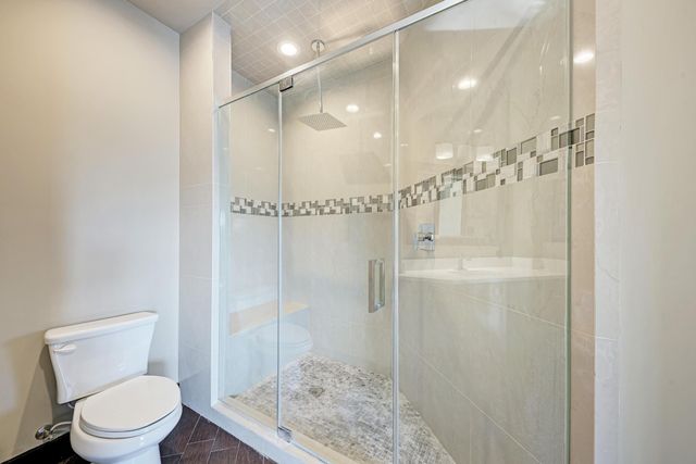 104 Spring Valley ST, Hutto, TX 78634