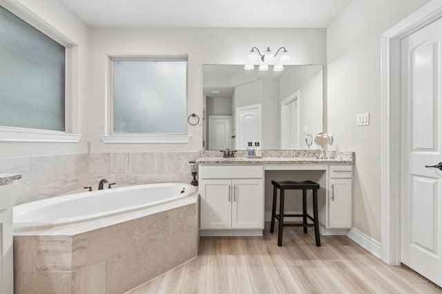 11041 Shadow View Drive, Conroe, TX 77304