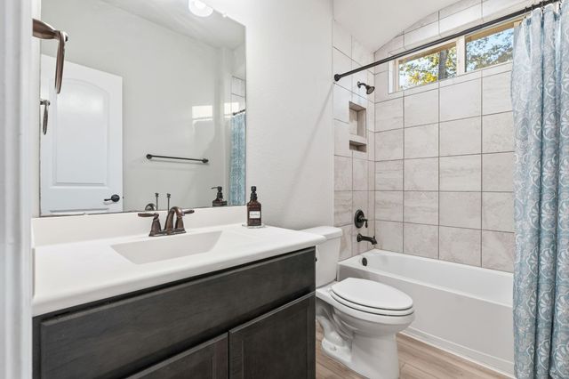 11041 Shadow View Drive, Conroe, TX 77304