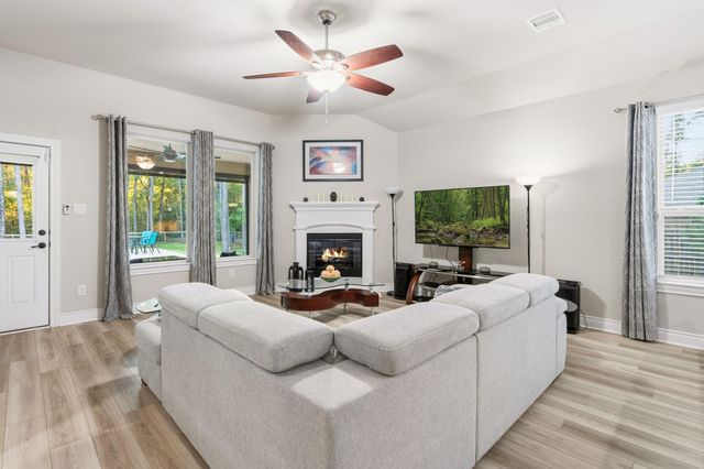 11041 Shadow View Drive, Conroe, TX 77304