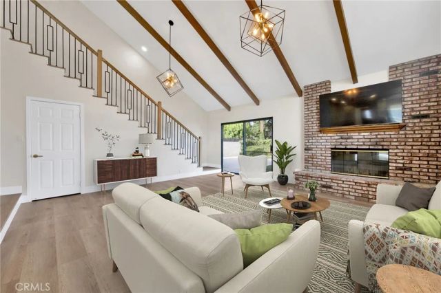 1432 N Catalina Street, Burbank, CA 91505