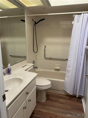 6821 E Queensbury Lane, Inverness, FL 34452