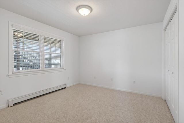 790 York St Apt 4, York, ME 03909