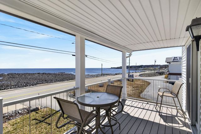 790 York St Apt 4, York, ME 03909