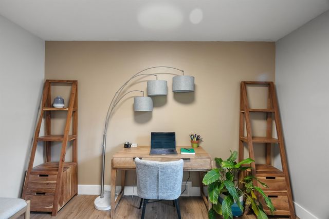 3 Robin Drive, Hudson, NH 03051