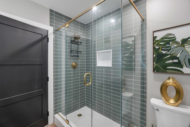 3 Robin Drive, Hudson, NH 03051