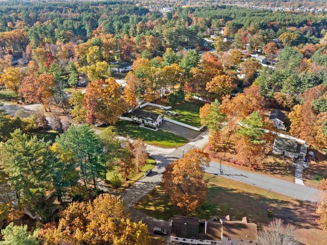 3 Robin Drive, Hudson, NH 03051