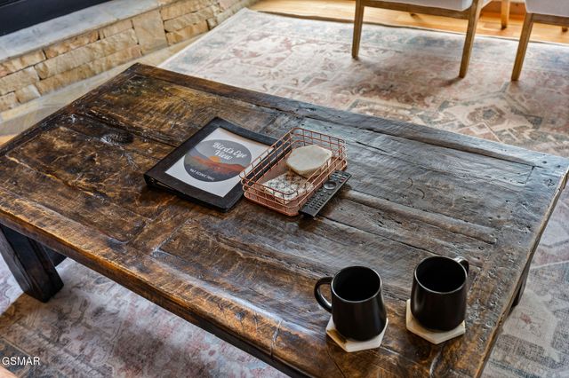 967 Scenic Trail, Gatlinburg, TN 37738