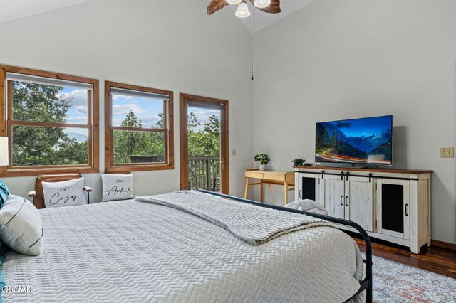 967 Scenic Trail, Gatlinburg, TN 37738