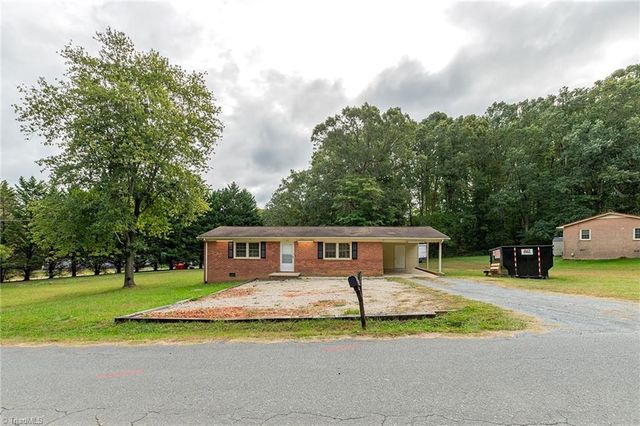 272 Cheyenne Circle, Asheboro, NC 27205