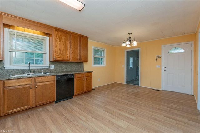 272 Cheyenne Circle, Asheboro, NC 27205