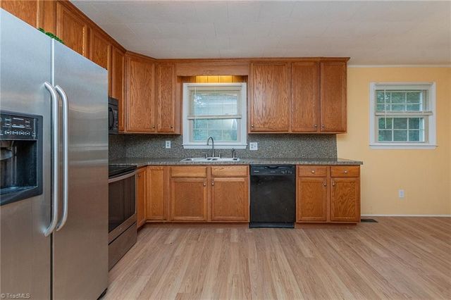 272 Cheyenne Circle, Asheboro, NC 27205