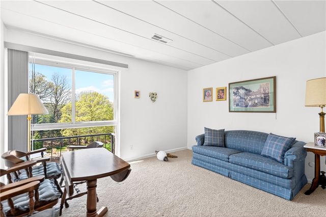 55 Highland Rd 503, Bethel Park, PA 15102