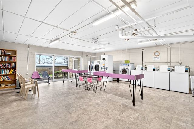 55 Highland Rd 503, Bethel Park, PA 15102