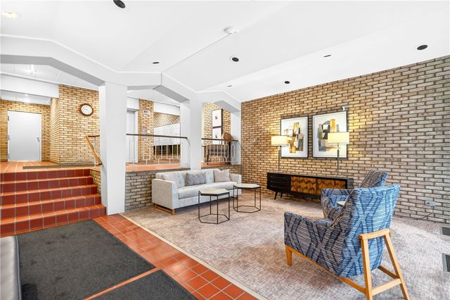 55 Highland Rd 503, Bethel Park, PA 15102