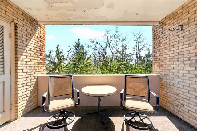 55 Highland Rd 503, Bethel Park, PA 15102