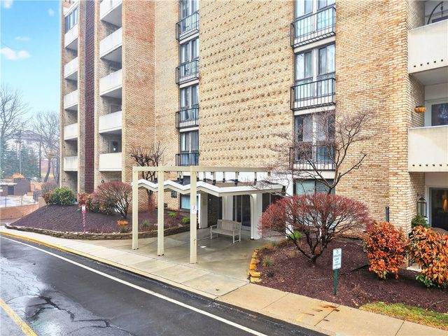 55 Highland Rd 503, Bethel Park, PA 15102